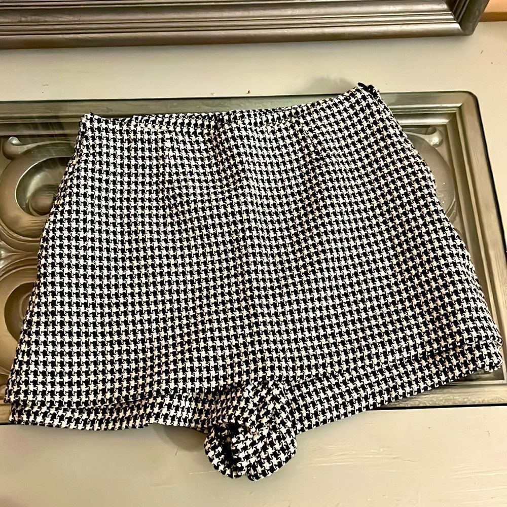 Zara houndstooth XS skort preppy old money